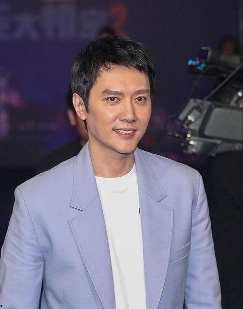 娱乐圈内男明星爆料,揭秘幕后真相与情感纠葛 第3张 娱乐圈内男明星爆料,揭秘幕后真相与情感纠葛 第3张